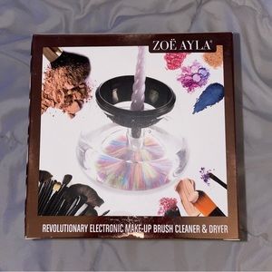 NWT Zoë Ayla Makeup Brush Cleanser